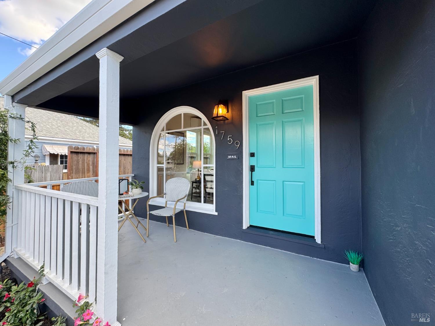 Detail Gallery Image 4 of 34 For 1759 G St, Napa,  CA 94559 - 2 Beds | 1 Baths