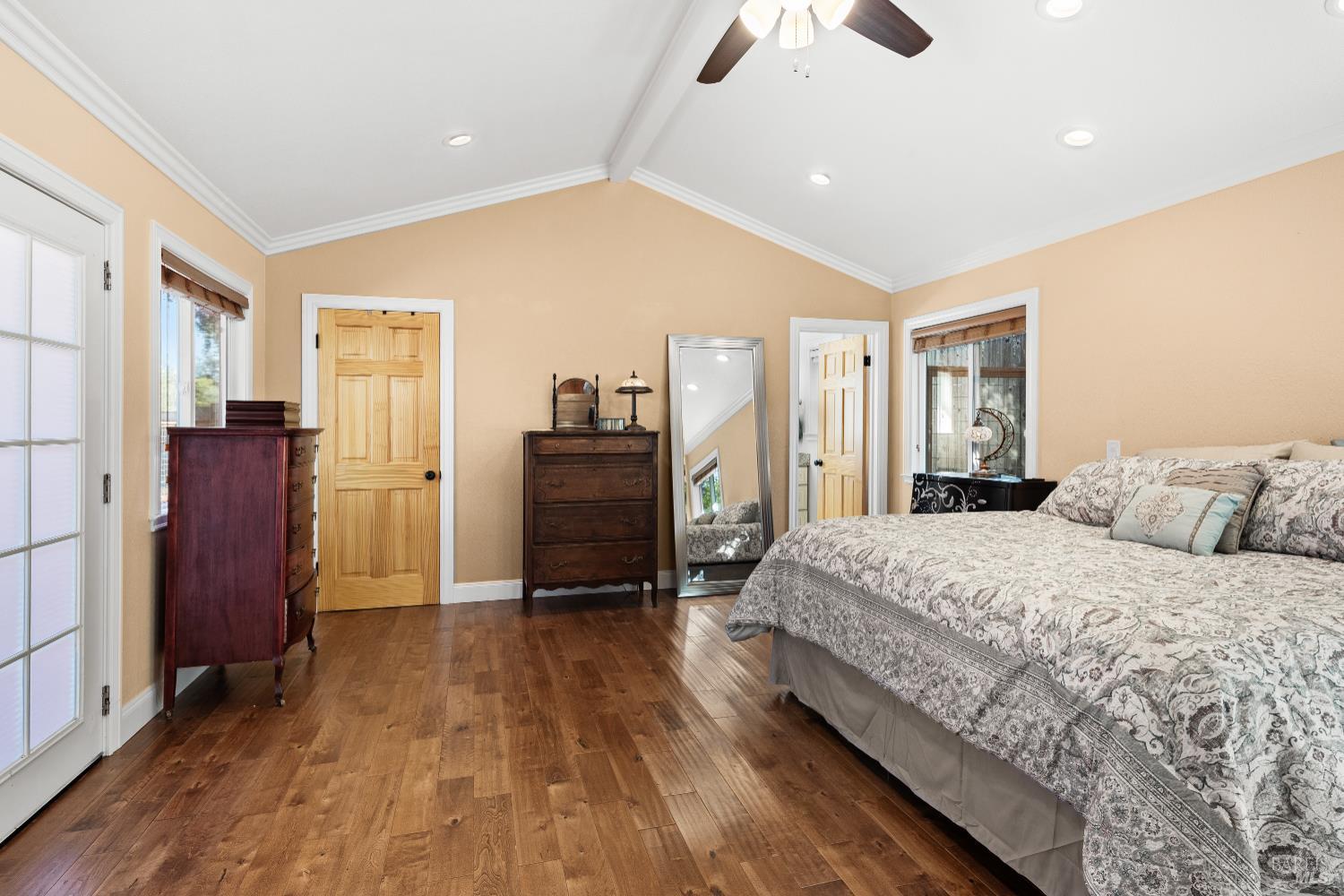 Detail Gallery Image 10 of 34 For 1888 Judson Ln, Santa Rosa,  CA 95401 - 4 Beds | 3 Baths