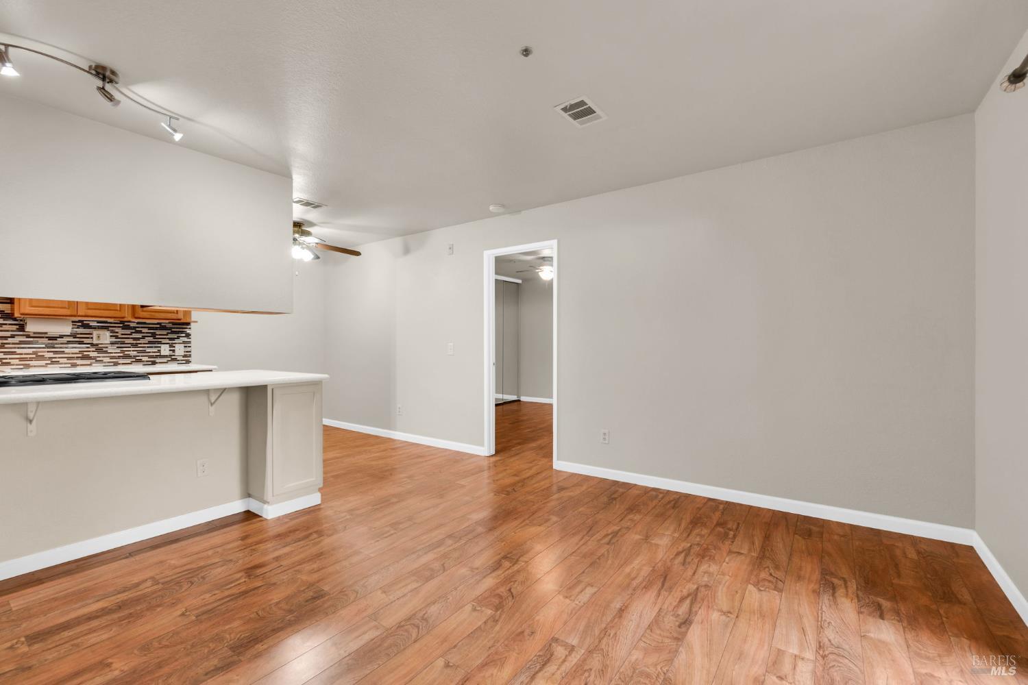 Detail Gallery Image 4 of 30 For 8201 Camino Colegio Unkn #221,  Rohnert Park,  CA 94928 - 1 Beds | 1 Baths