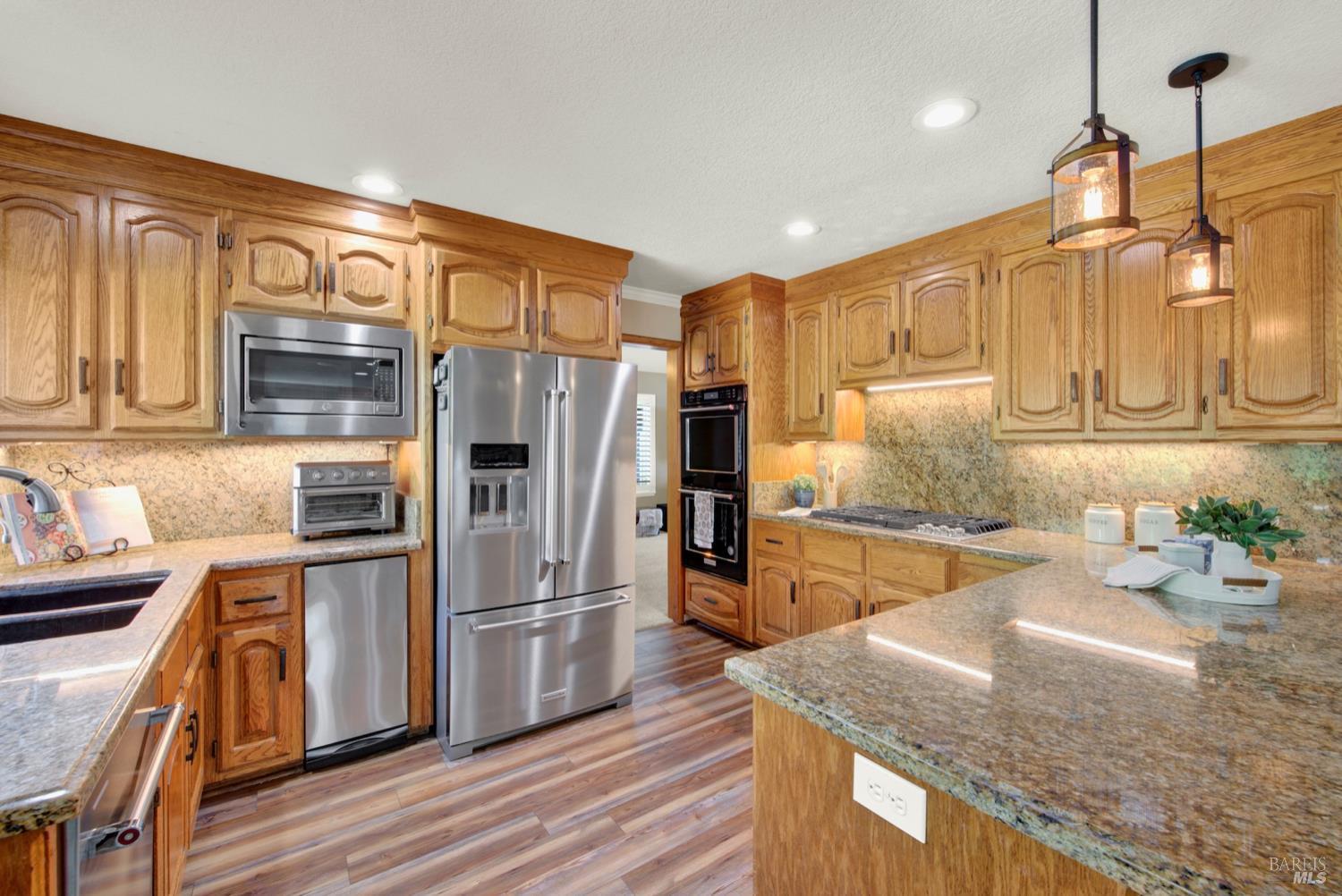 Detail Gallery Image 3 of 78 For 3442 Glen Ellen Dr, Fairfield,  CA 94534 - 5 Beds | 3 Baths