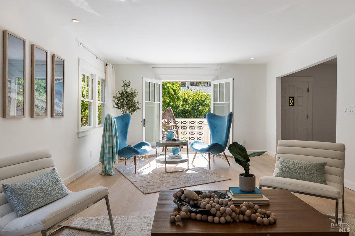 Detail Gallery Image 5 of 31 For 338 Paloma Ave, San Rafael,  CA 94901 - 4 Beds | 2/1 Baths