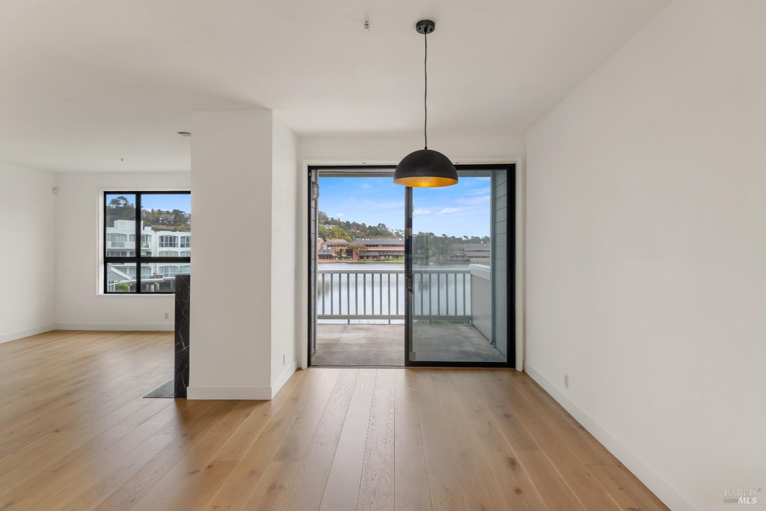 Detail Gallery Image 19 of 38 For 6033 Shelter Bay Ave, Mill Valley,  CA 94941 - 2 Beds | 2/1 Baths