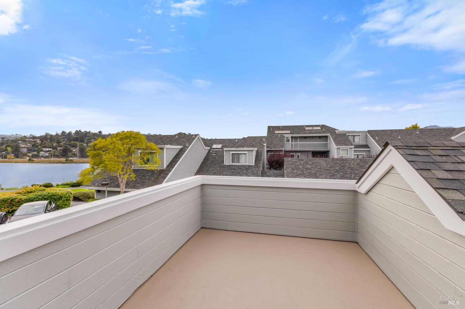 Detail Gallery Image 14 of 38 For 6033 Shelter Bay Ave, Mill Valley,  CA 94941 - 2 Beds | 2/1 Baths
