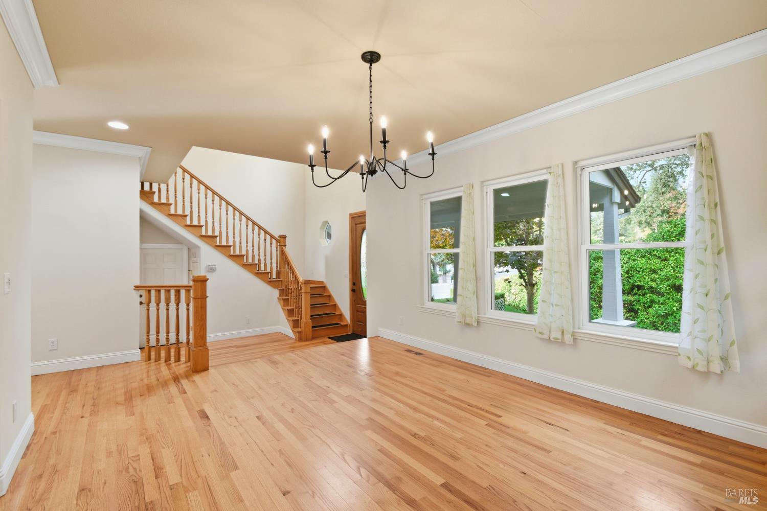 Detail Gallery Image 8 of 30 For 3136 Chanate Rd, Santa Rosa,  CA 95404 - 3 Beds | 2/1 Baths