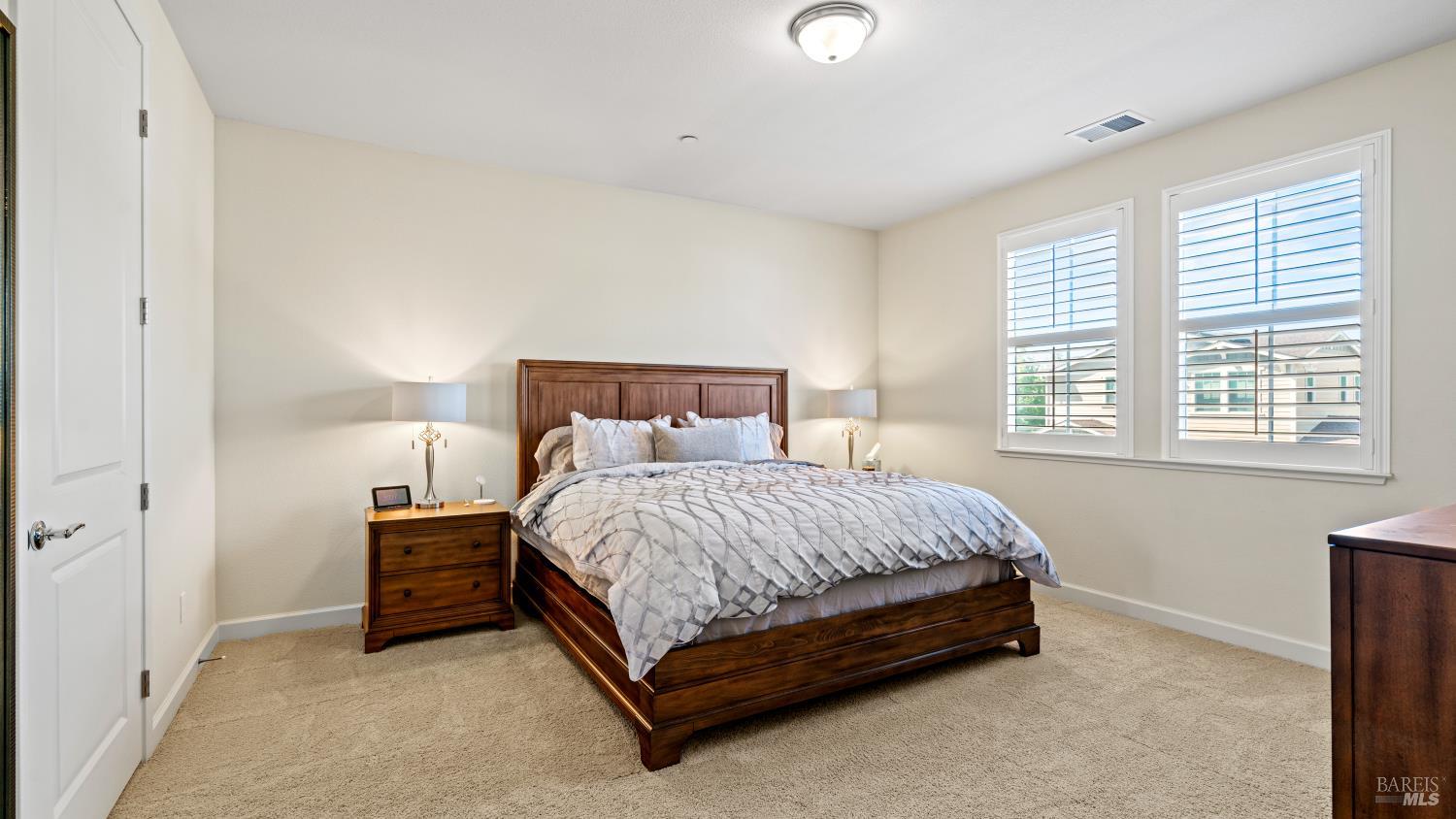 Detail Gallery Image 23 of 37 For 1623 Winterberry Ln, Rohnert Park,  CA 94928 - 4 Beds | 3 Baths