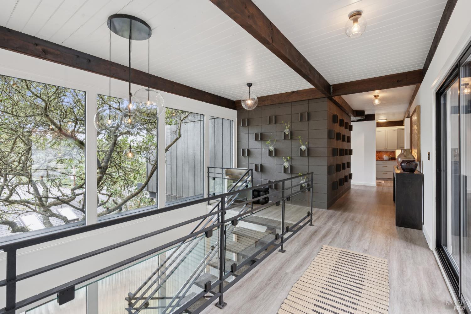 Detail Gallery Image 9 of 53 For 815 Autumn Ln, Mill Valley,  CA 94941 - 4 Beds | 2 Baths