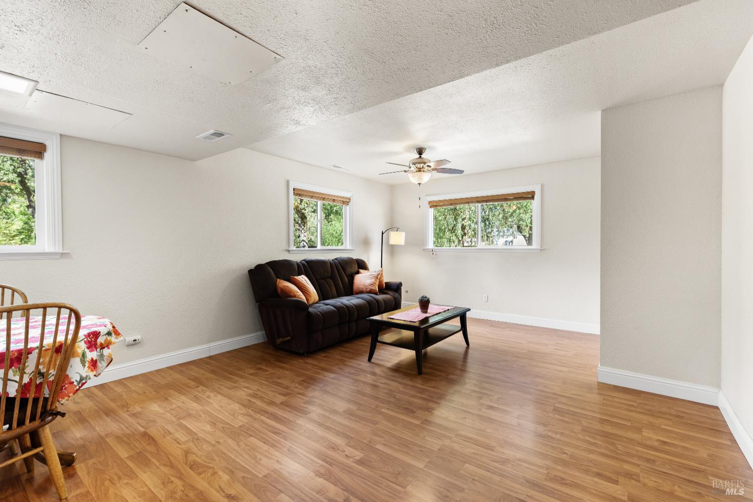 Detail Gallery Image 15 of 34 For 1888 Judson Ln, Santa Rosa,  CA 95401 - 4 Beds | 3 Baths