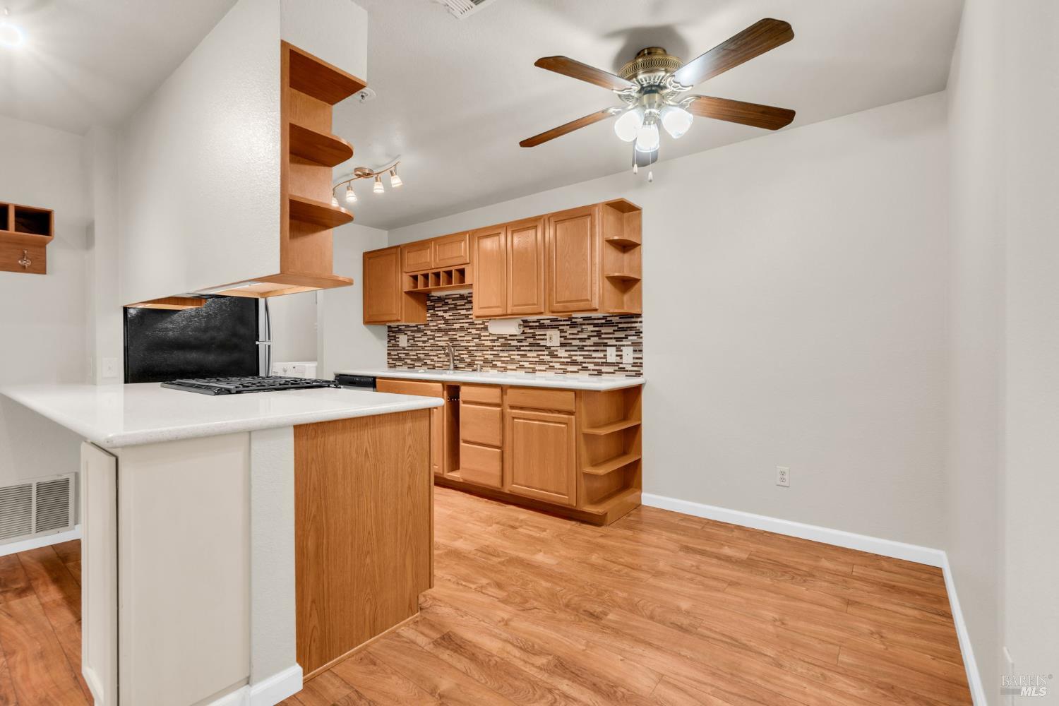 Detail Gallery Image 9 of 30 For 8201 Camino Colegio Unkn #221,  Rohnert Park,  CA 94928 - 1 Beds | 1 Baths