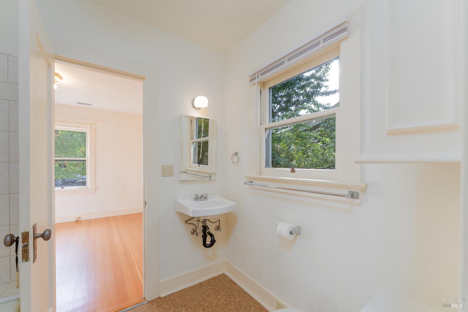 Detail Gallery Image 7 of 38 For 258 State St, Willits,  CA 95490 - 2 Beds | 1 Baths