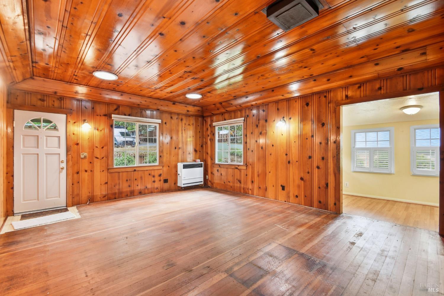 Detail Gallery Image 10 of 35 For 10224 Old River Rd, Forestville,  CA 95436 - 2 Beds | 1 Baths