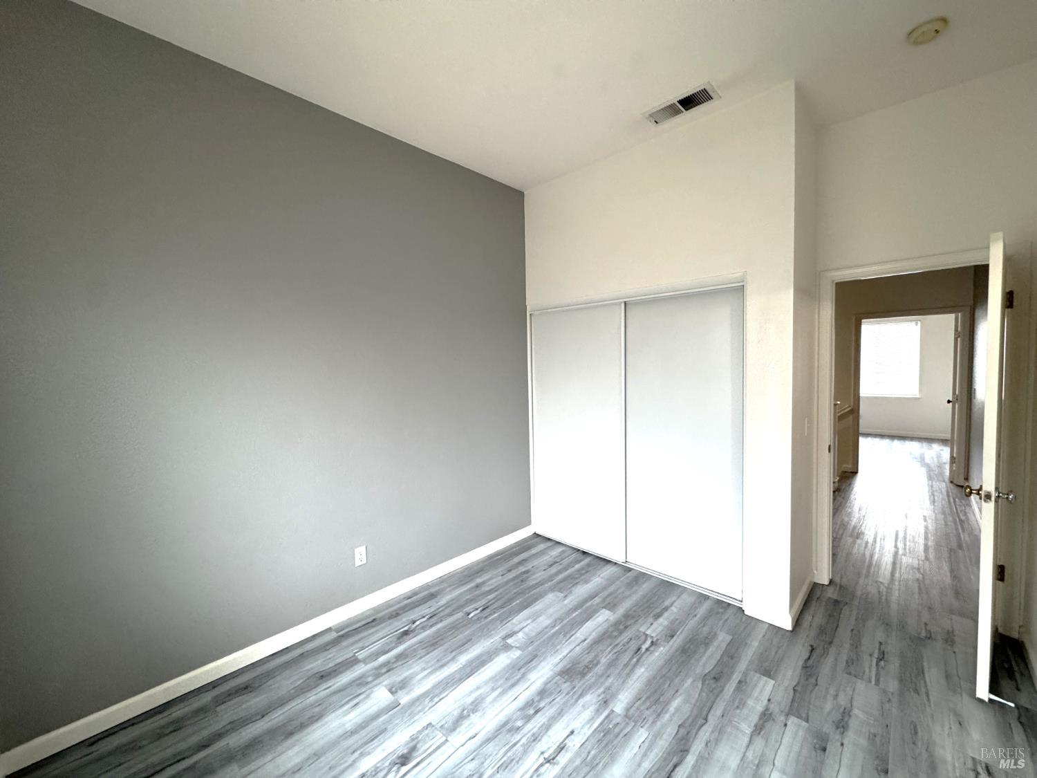 Detail Gallery Image 12 of 17 For 1217 Mateo Dr, Rohnert Park,  CA 94928 - 3 Beds | 2/1 Baths