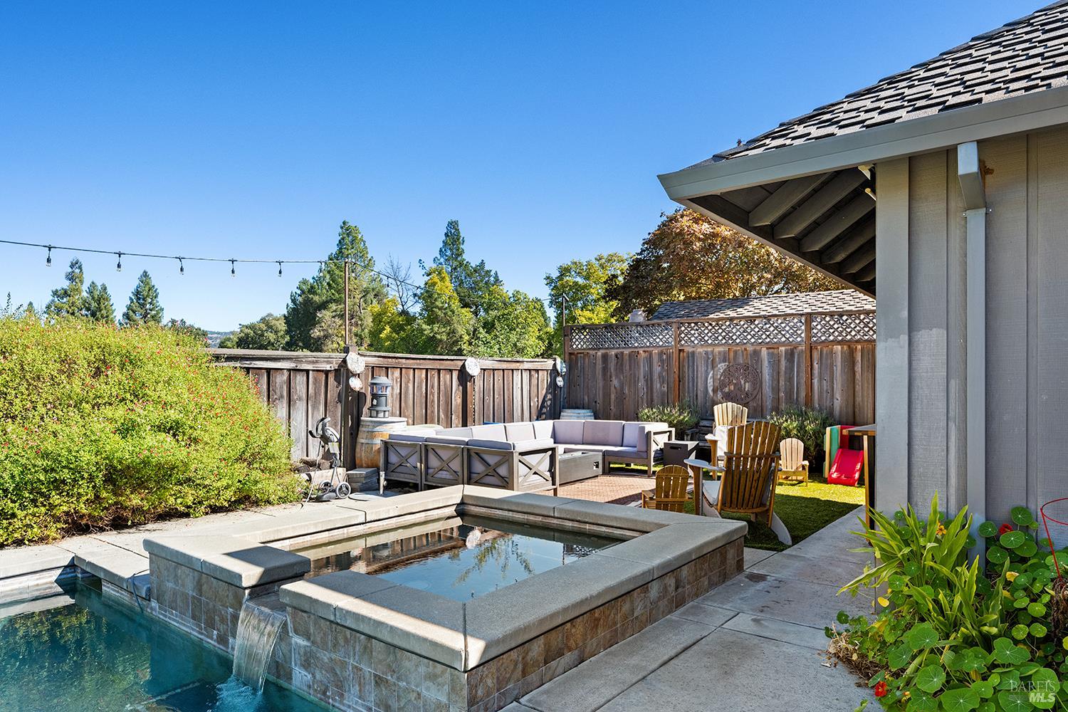 Detail Gallery Image 21 of 23 For 400 Eastin Dr, Sonoma,  CA 95476 - 3 Beds | 2 Baths