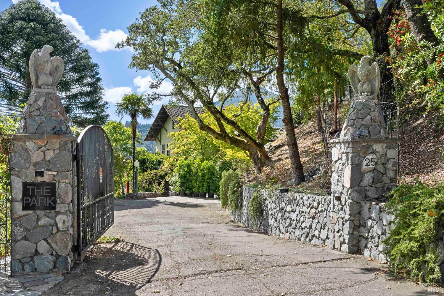 Front Image Thumbnail for BA325090876