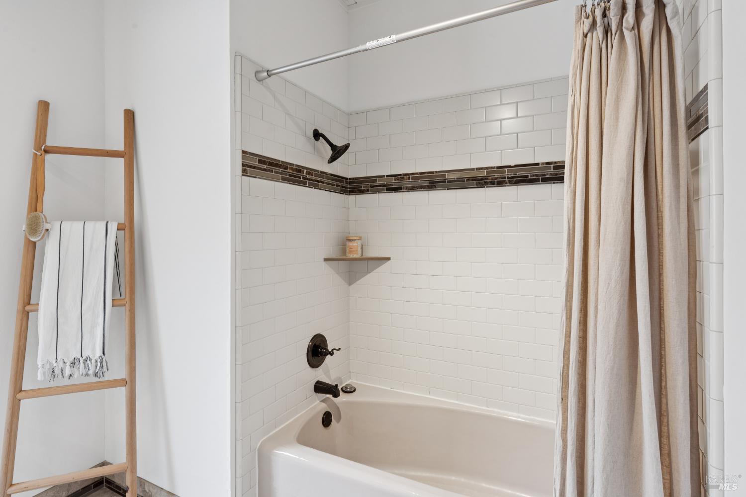 Detail Gallery Image 37 of 53 For 815 Autumn Ln, Mill Valley,  CA 94941 - 4 Beds | 2 Baths