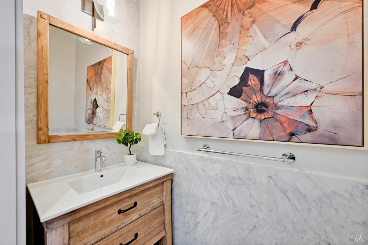 Detail Gallery Image 15 of 45 For 4108 Wallace Rd, Santa Rosa,  CA 95404 - 3 Beds | 2/1 Baths