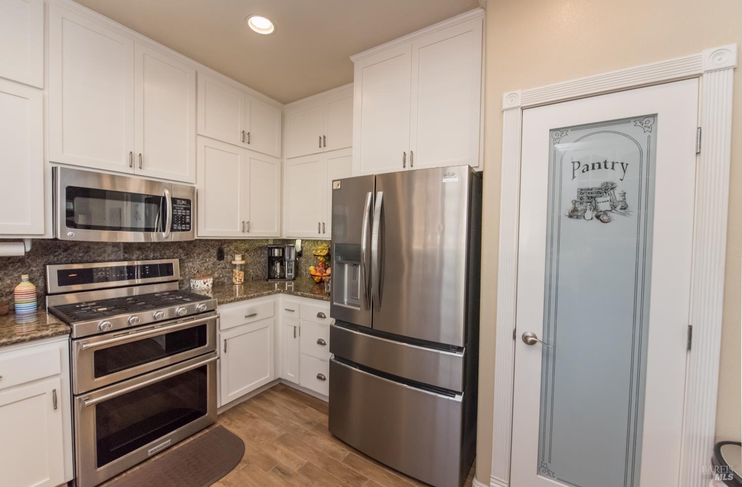 Detail Gallery Image 11 of 36 For 2234 Gold Leaf Ln, Santa Rosa,  CA 95403 - 4 Beds | 2/1 Baths