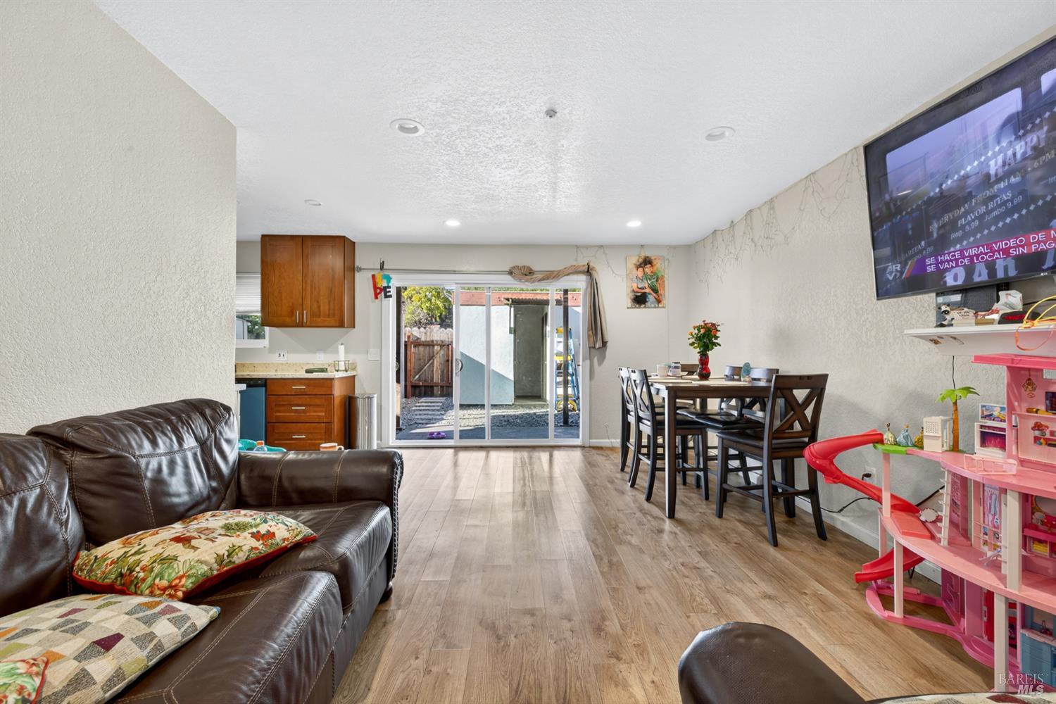 Detail Gallery Image 19 of 43 For 497 Sebastopol Ave, Santa Rosa,  CA 95401 - – Beds | – Baths