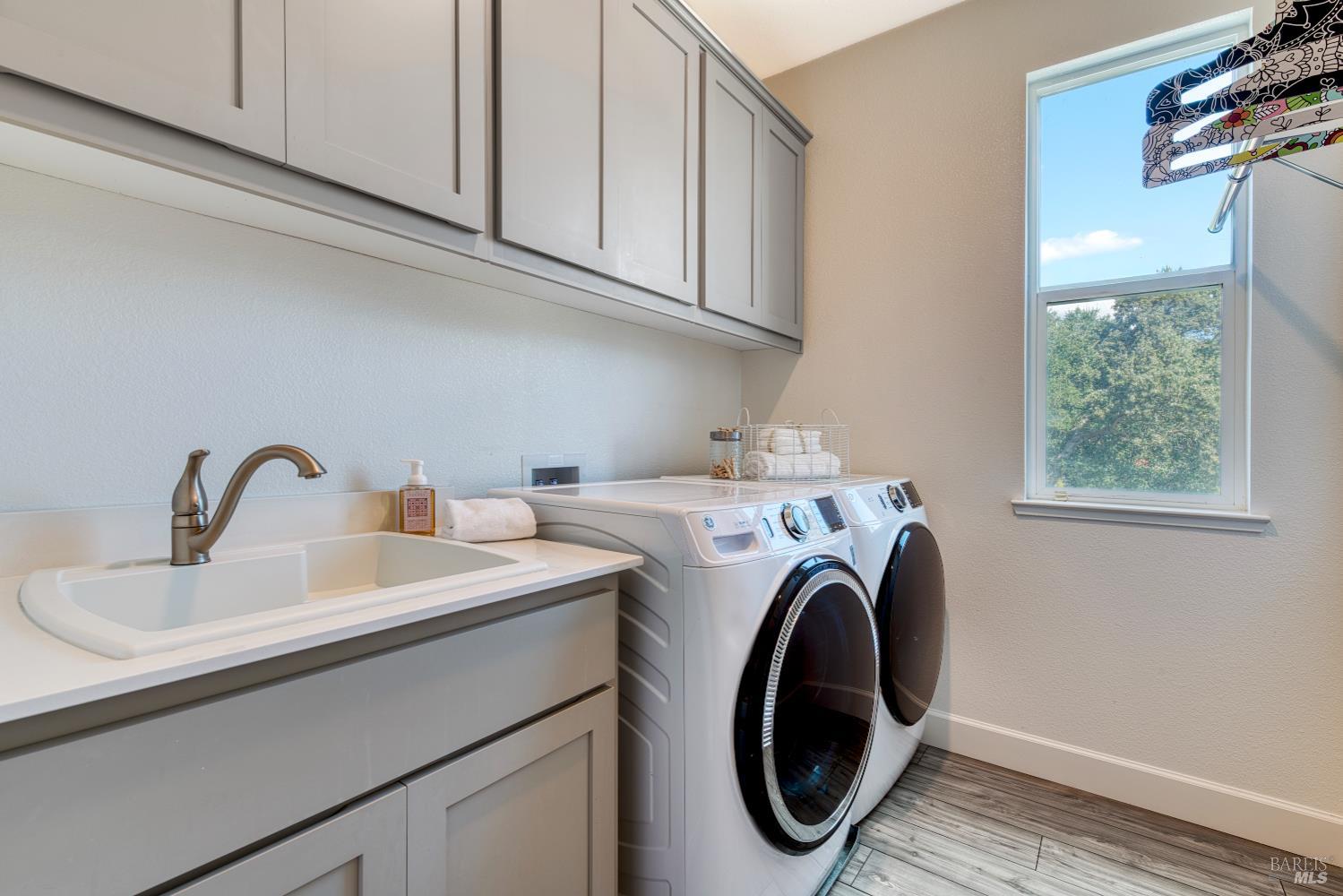 Detail Gallery Image 36 of 41 For 704 Granite Ln, Fairfield,  CA 94534 - 5 Beds | 3 Baths