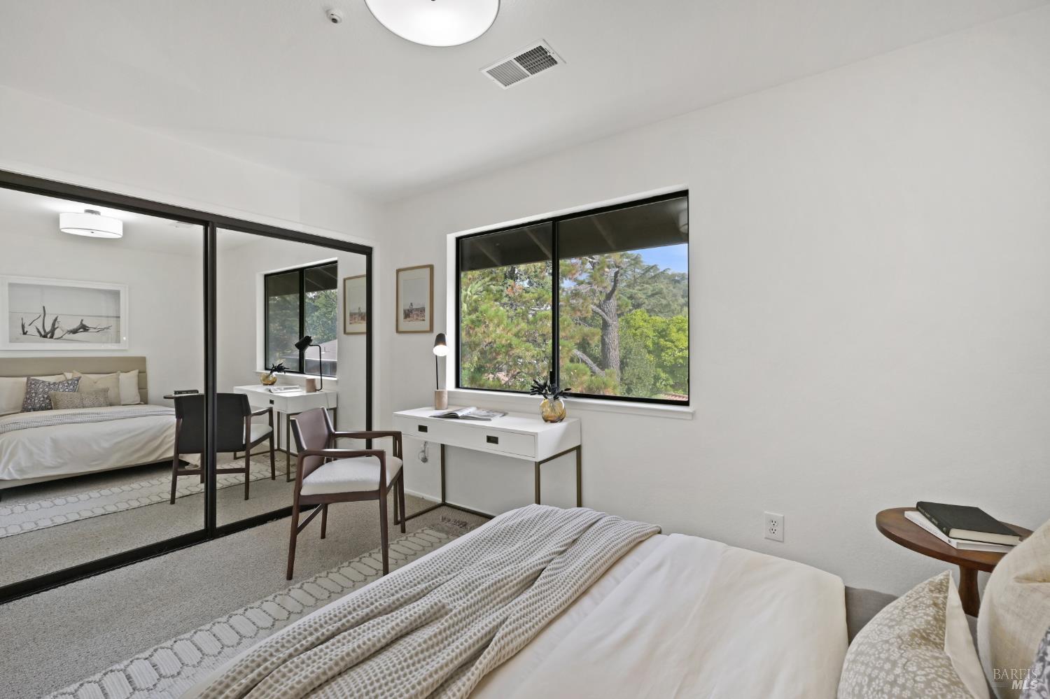 Detail Gallery Image 19 of 29 For 1 Aspen Ct, San Anselmo,  CA 94960 - 2 Beds | 1/1 Baths