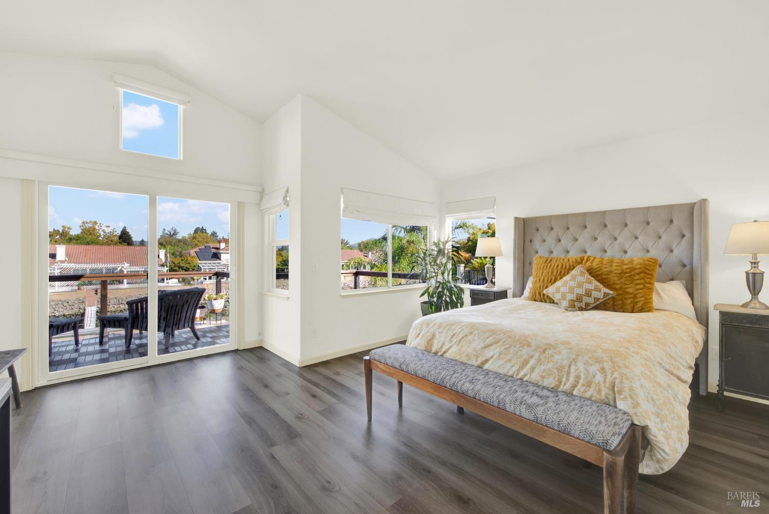 Detail Gallery Image 7 of 43 For 58 Sea Breeze Ct, Napa,  CA 94559 - 4 Beds | 2/1 Baths