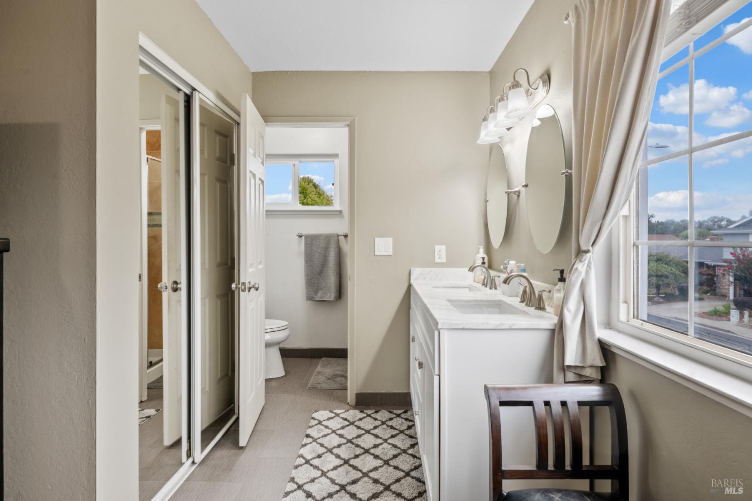 Detail Gallery Image 36 of 48 For 831 Wood Ln, Petaluma,  CA 94954 - 4 Beds | 3 Baths