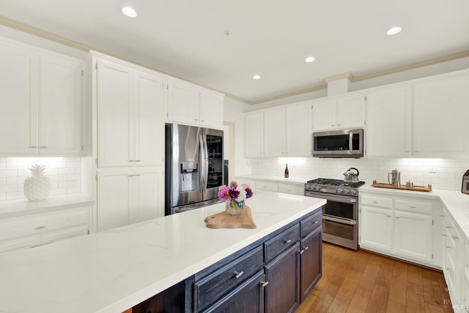 Detail Gallery Image 19 of 43 For 58 Sea Breeze Ct, Napa,  CA 94559 - 4 Beds | 2/1 Baths