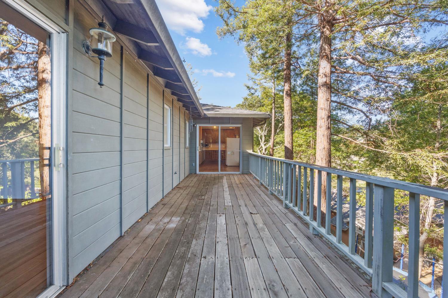 Detail Gallery Image 14 of 47 For 129 Piedmont Ct, Larkspur,  CA 94939 - 3 Beds | 2 Baths