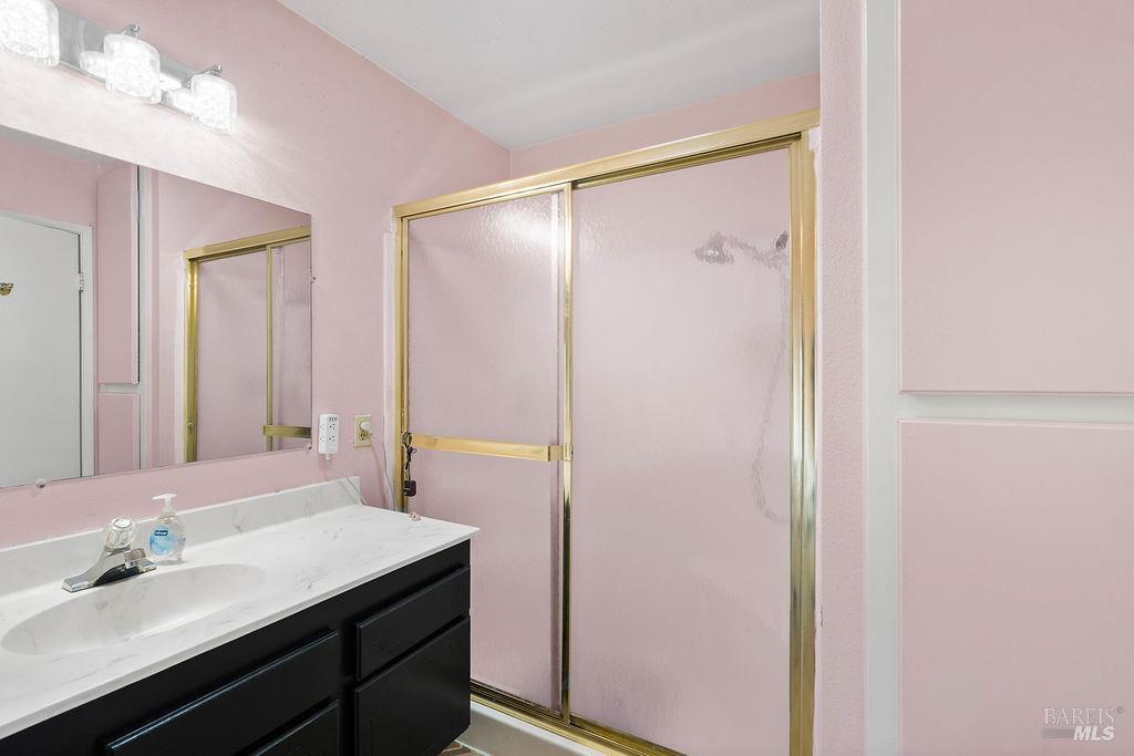 Detail Gallery Image 31 of 49 For 1305 Corcoran Ave, Vallejo,  CA 94589 - 4 Beds | 2/1 Baths