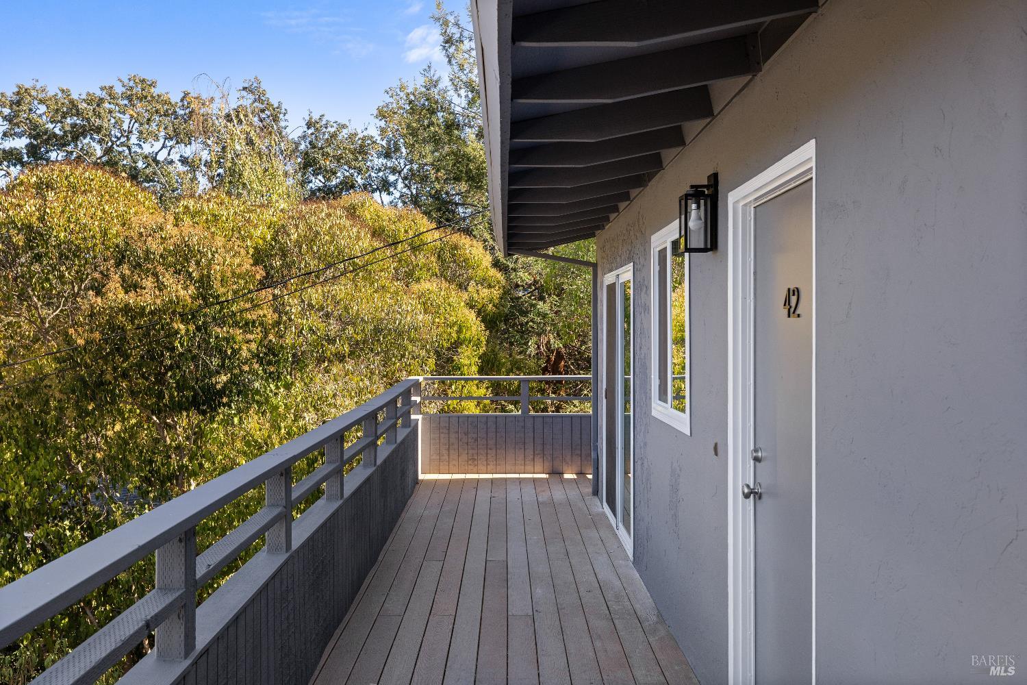 Detail Gallery Image 46 of 52 For 40 Leafwood Cir, San Rafael,  CA 94901 - – Beds | – Baths