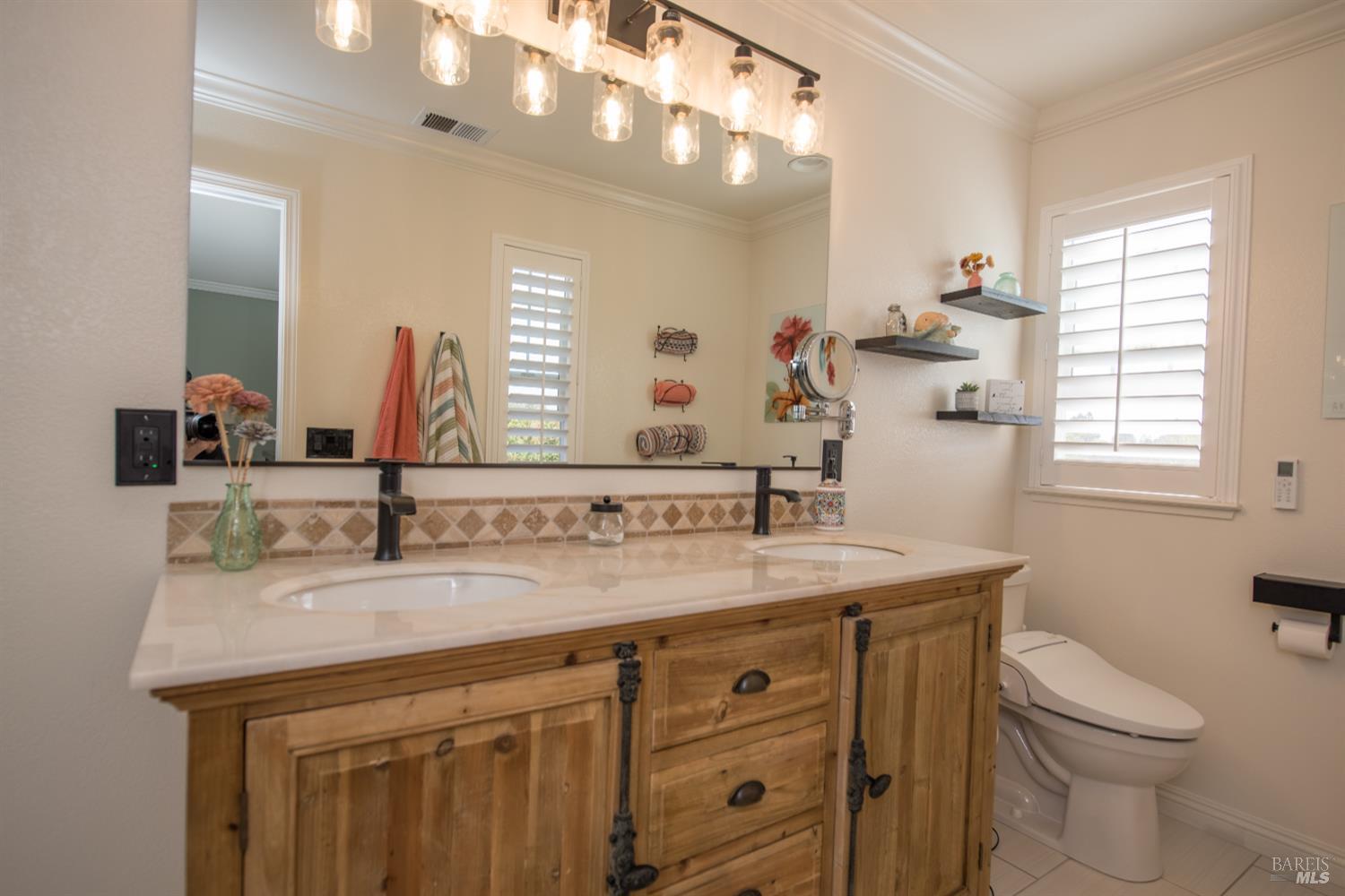 Detail Gallery Image 22 of 36 For 2234 Gold Leaf Ln, Santa Rosa,  CA 95403 - 4 Beds | 2/1 Baths