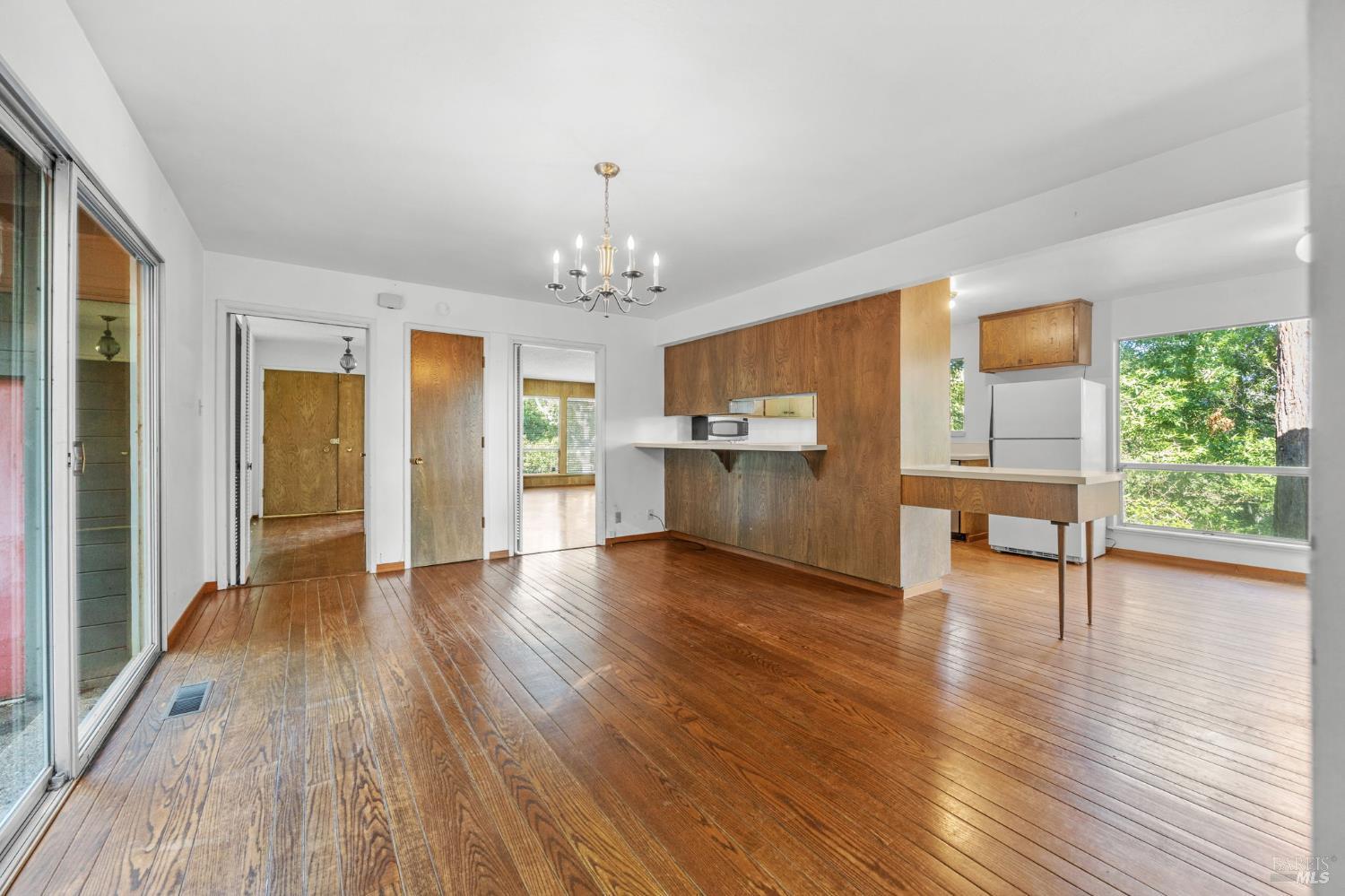 Detail Gallery Image 19 of 47 For 129 Piedmont Ct, Larkspur,  CA 94939 - 3 Beds | 2 Baths