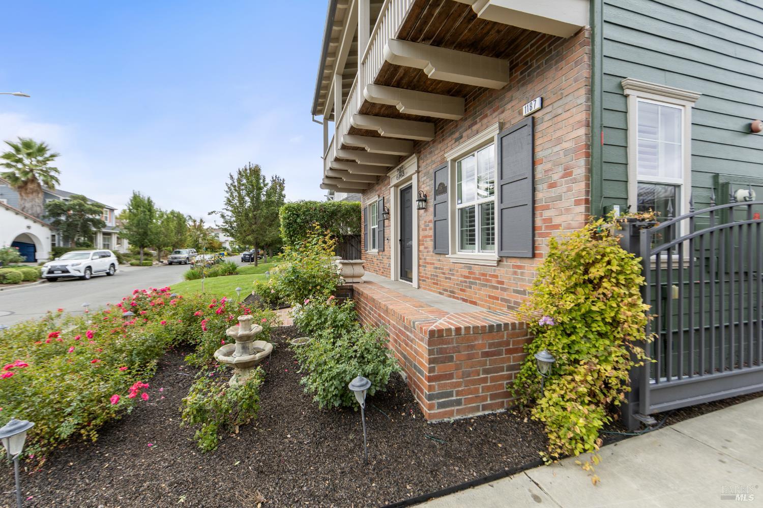 Detail Gallery Image 3 of 32 For 1187 Ingram Dr, Sonoma,  CA 95476 - 3 Beds | 3/1 Baths