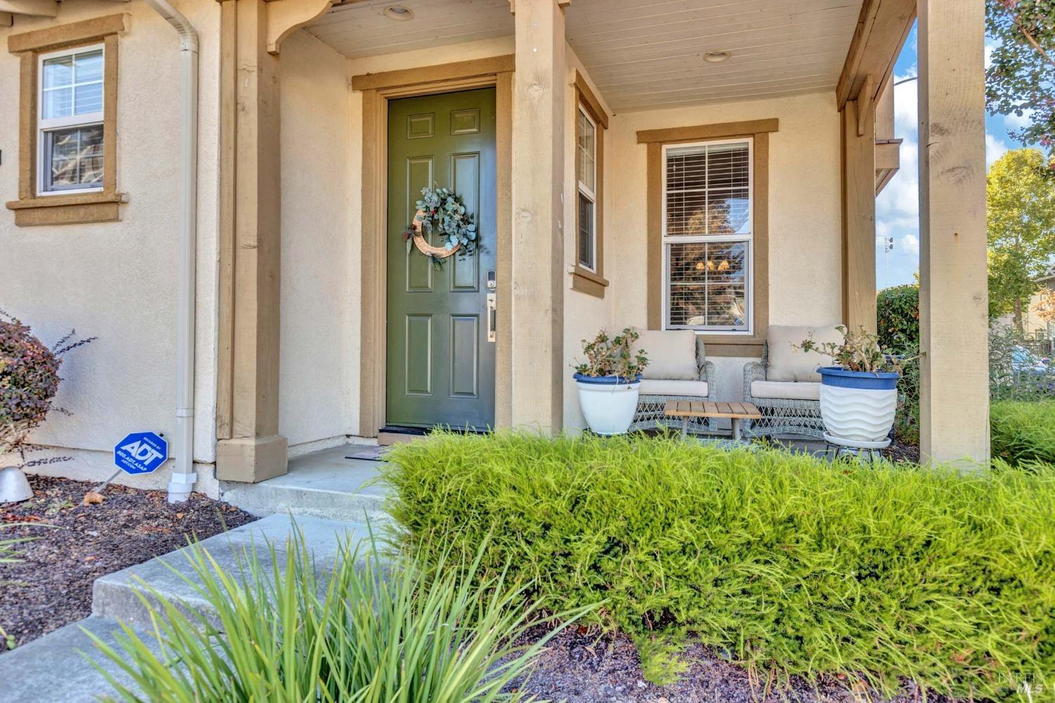 Detail Gallery Image 4 of 54 For 8115 W Carlisle St, Vallejo,  CA 94591 - 3 Beds | 2/1 Baths