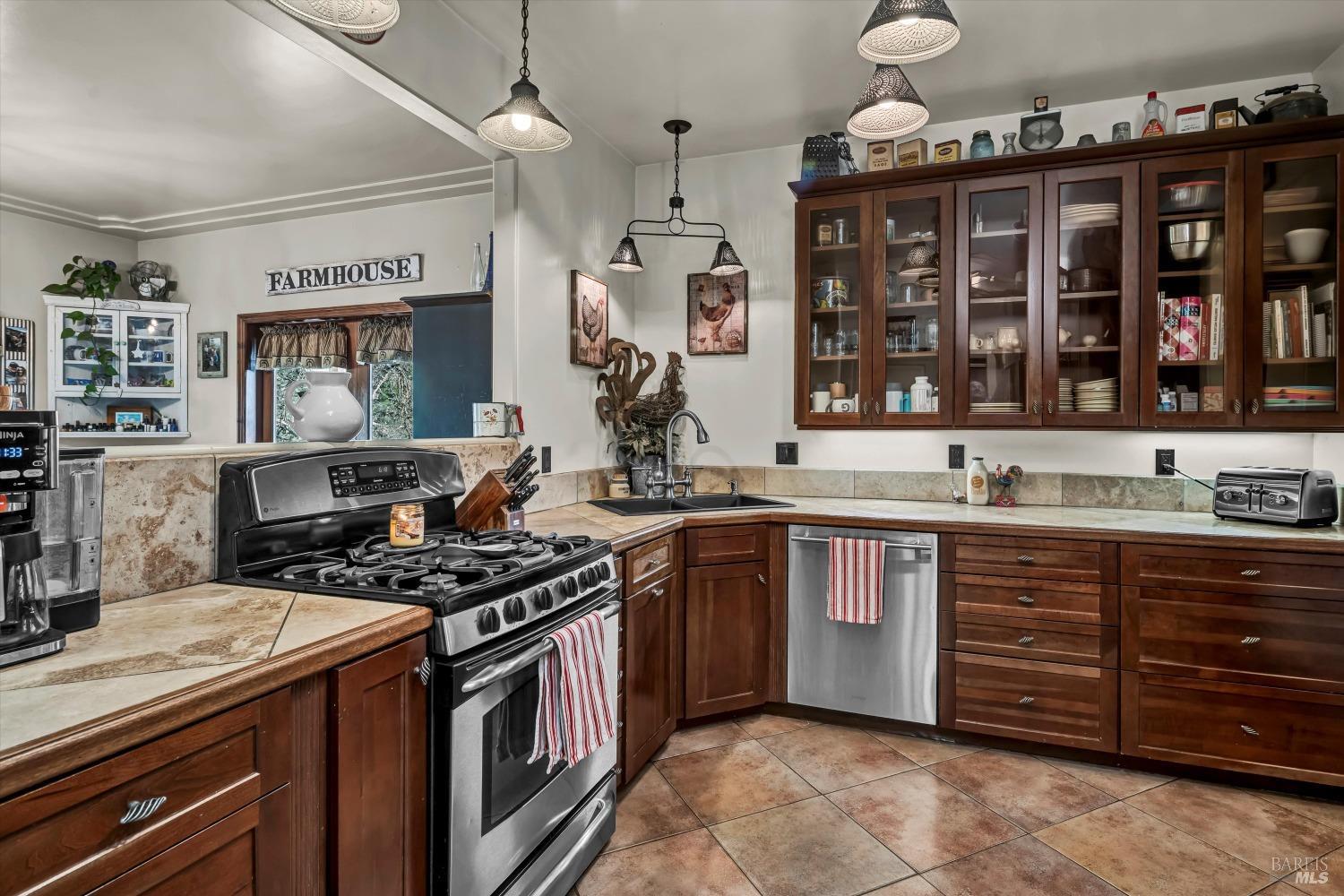 Detail Gallery Image 14 of 51 For 5963 Eickhoff Rd, Lakeport,  CA 95453 - 4 Beds | 2 Baths