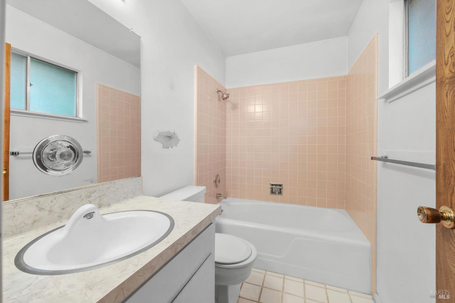 Detail Gallery Image 33 of 47 For 129 Piedmont Ct, Larkspur,  CA 94939 - 3 Beds | 2 Baths