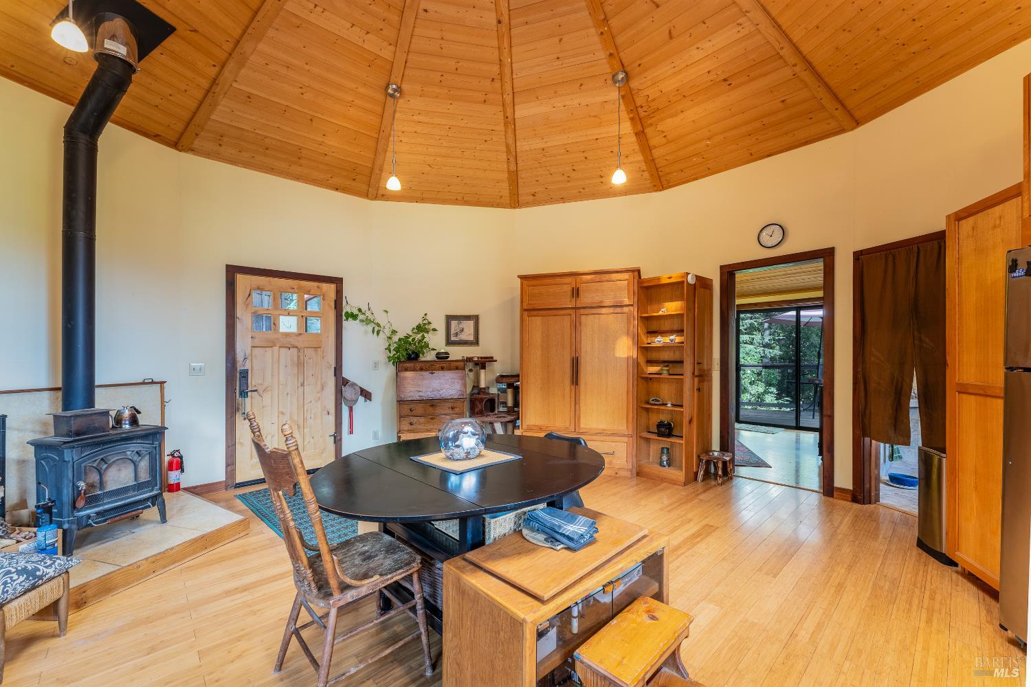 Detail Gallery Image 6 of 52 For 30651 Timberline Rd, Willits,  CA 95490 - 1 Beds | 1 Baths