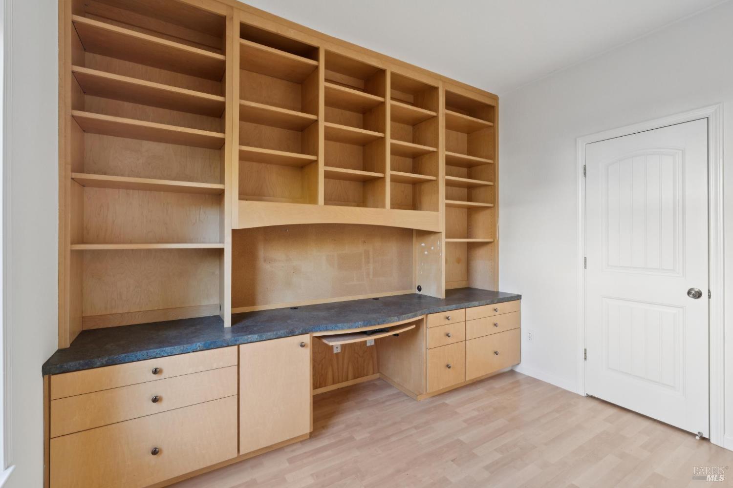 Detail Gallery Image 17 of 29 For 6 Jasmine St, Yountville,  CA 94599 - 3 Beds | 2 Baths