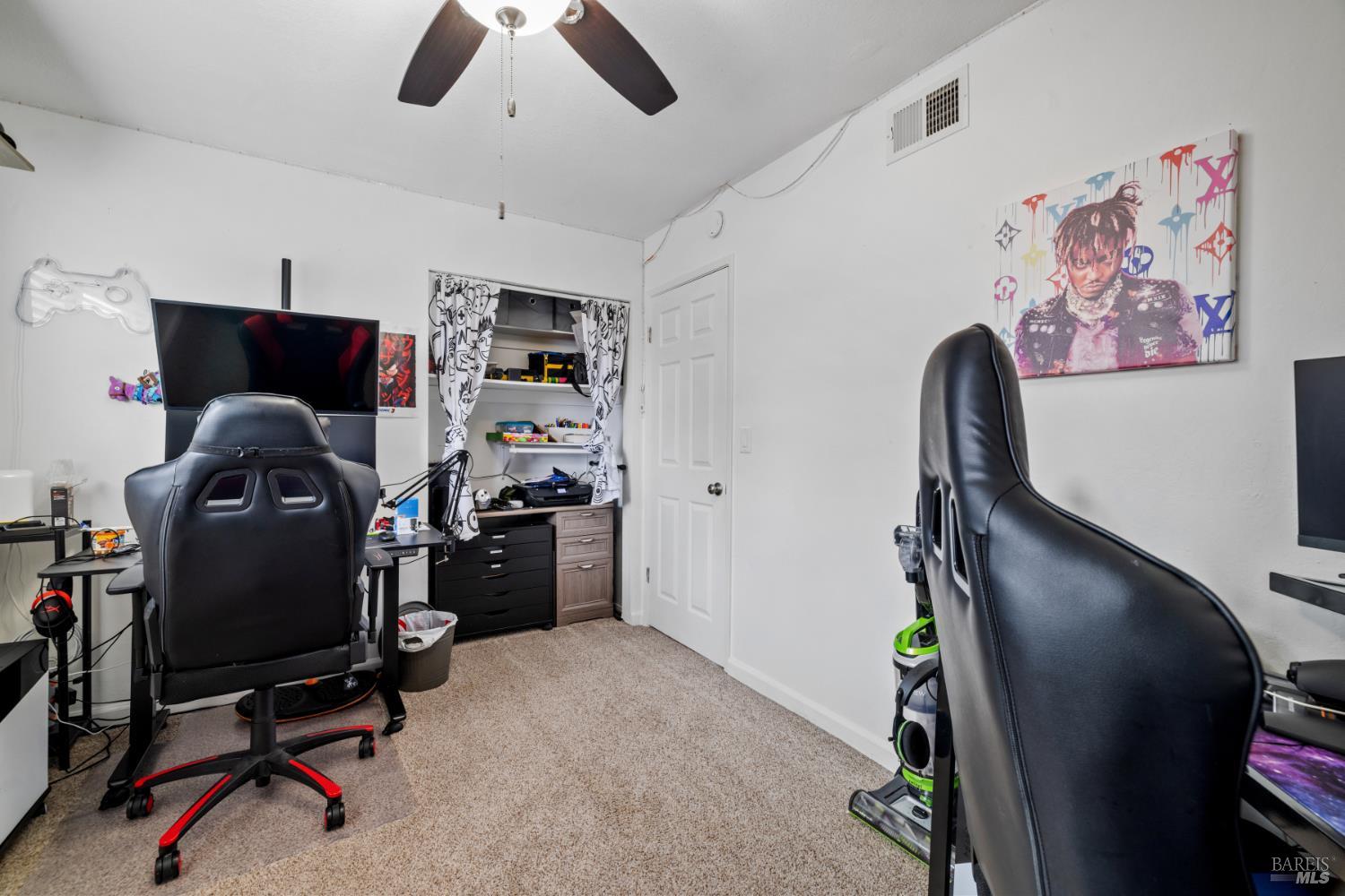 Detail Gallery Image 31 of 48 For 831 Wood Ln, Petaluma,  CA 94954 - 4 Beds | 3 Baths