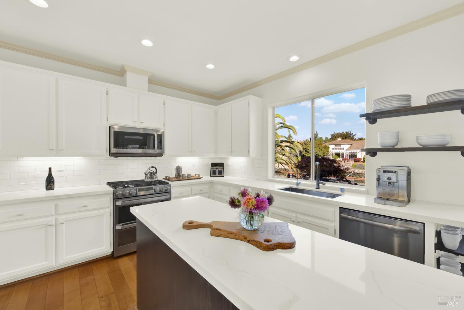 Detail Gallery Image 18 of 43 For 58 Sea Breeze Ct, Napa,  CA 94559 - 4 Beds | 2/1 Baths