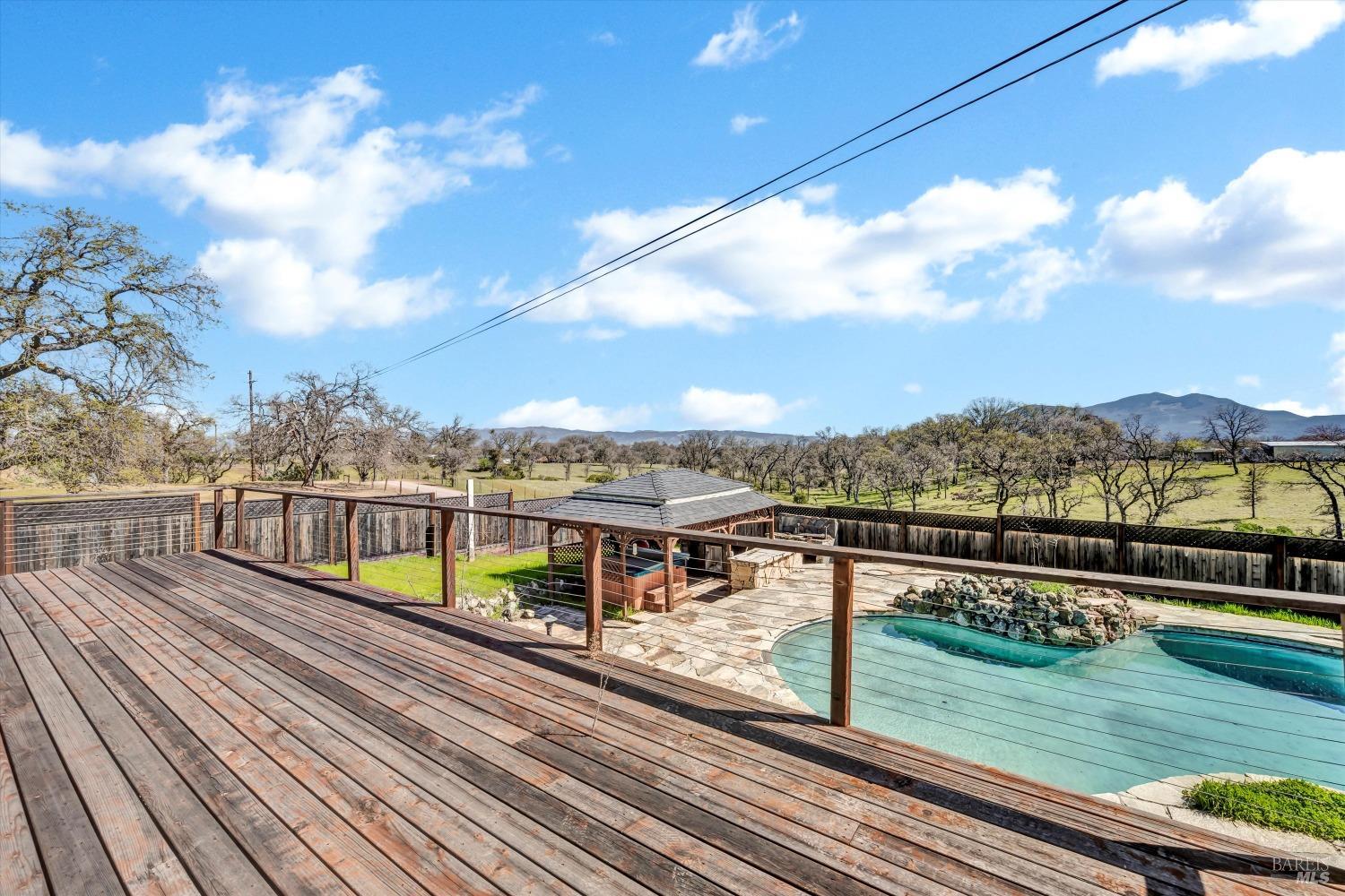 Detail Gallery Image 10 of 43 For 150 Rodello Rd, Lakeport,  CA 95453 - 2 Beds | 2 Baths