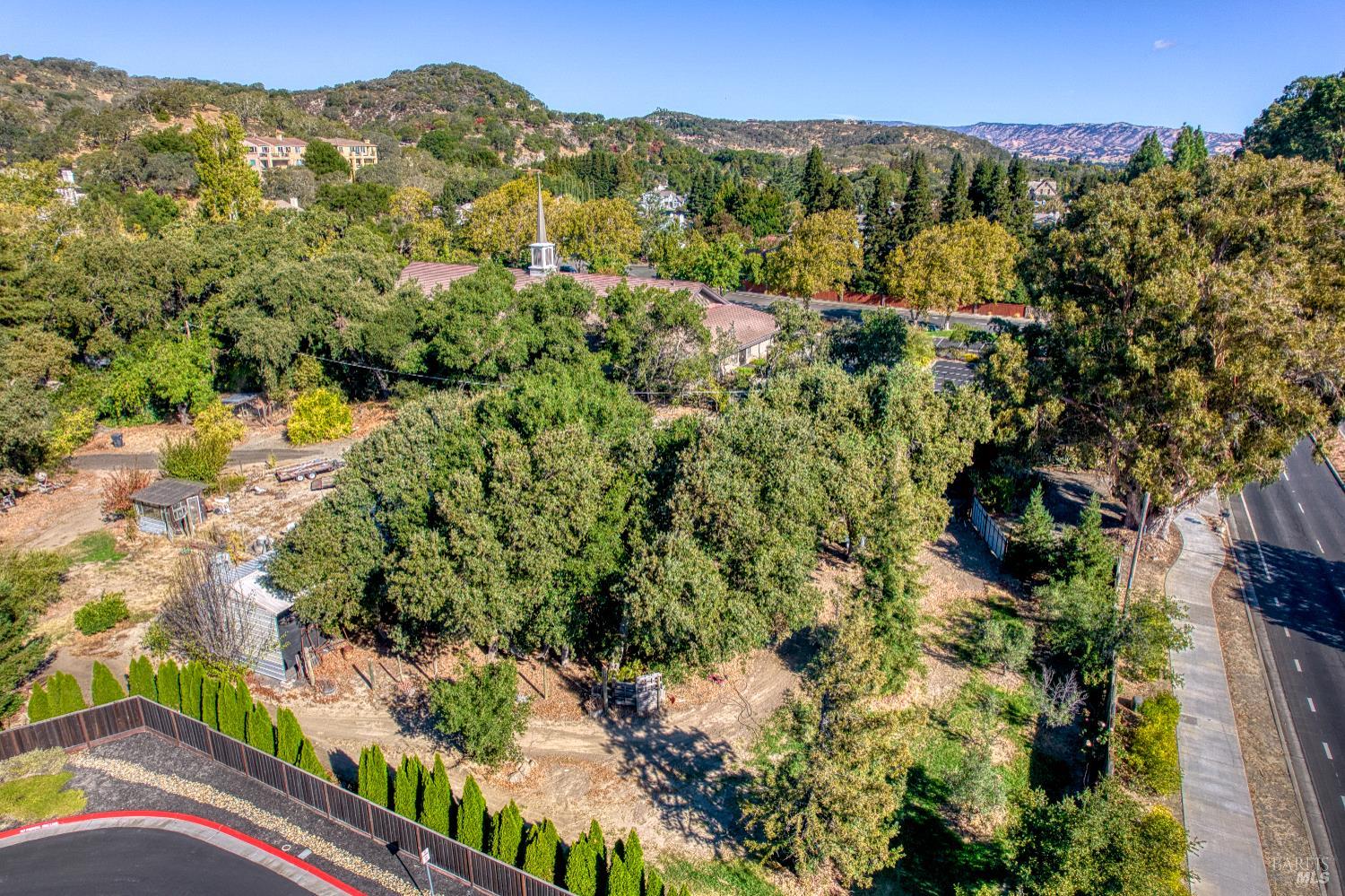 Detail Gallery Image 7 of 41 For 704 Granite Ln, Fairfield,  CA 94534 - 5 Beds | 3 Baths