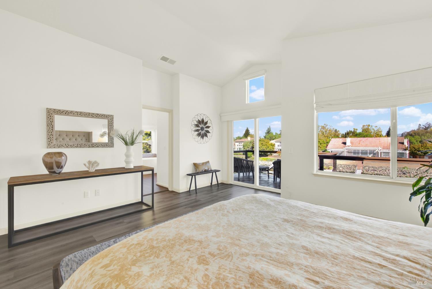 Detail Gallery Image 27 of 43 For 58 Sea Breeze Ct, Napa,  CA 94559 - 4 Beds | 2/1 Baths