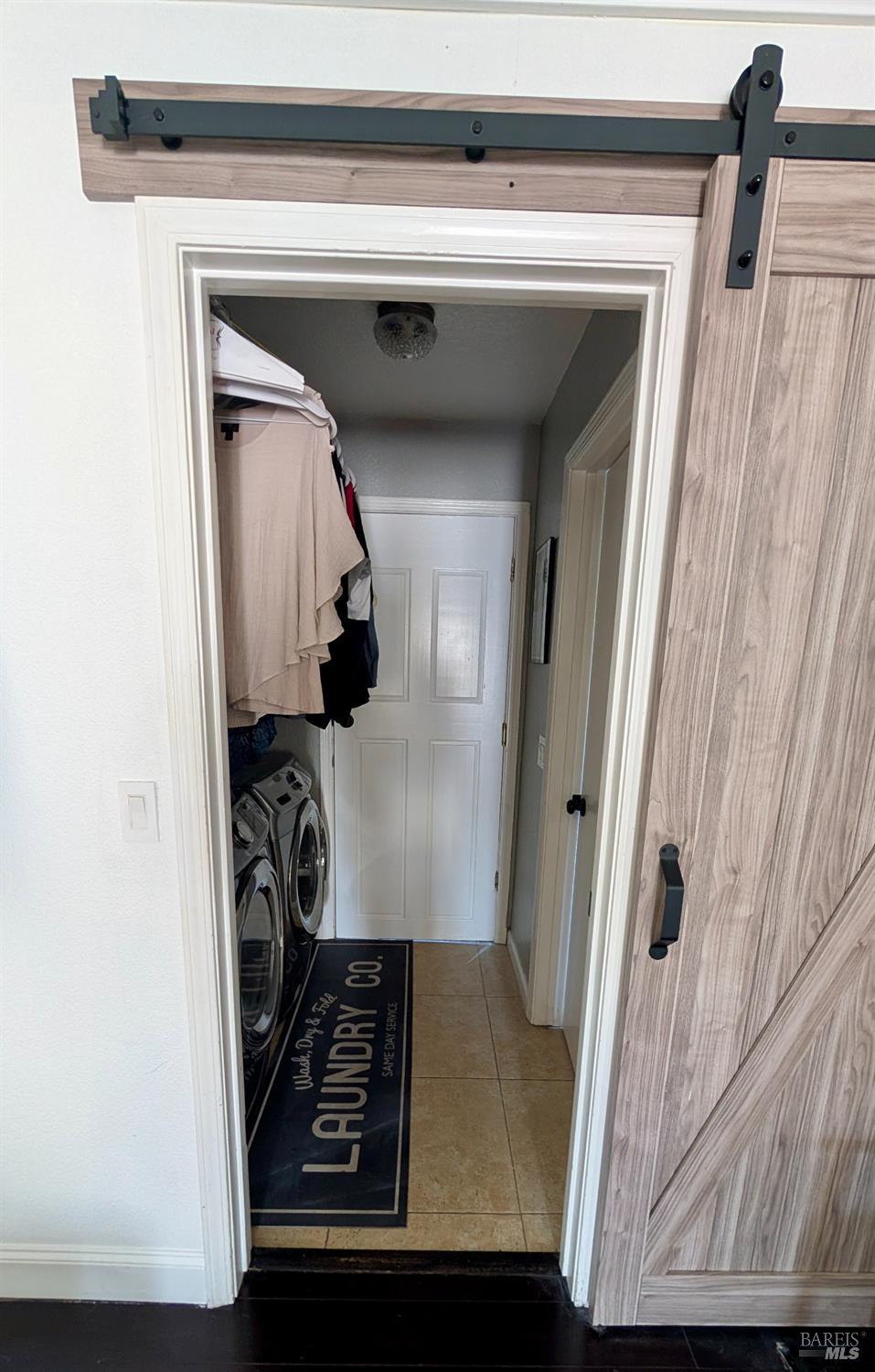 Detail Gallery Image 13 of 15 For 412 Jane Dr, Windsor,  CA 95492 - 4 Beds | 2/1 Baths