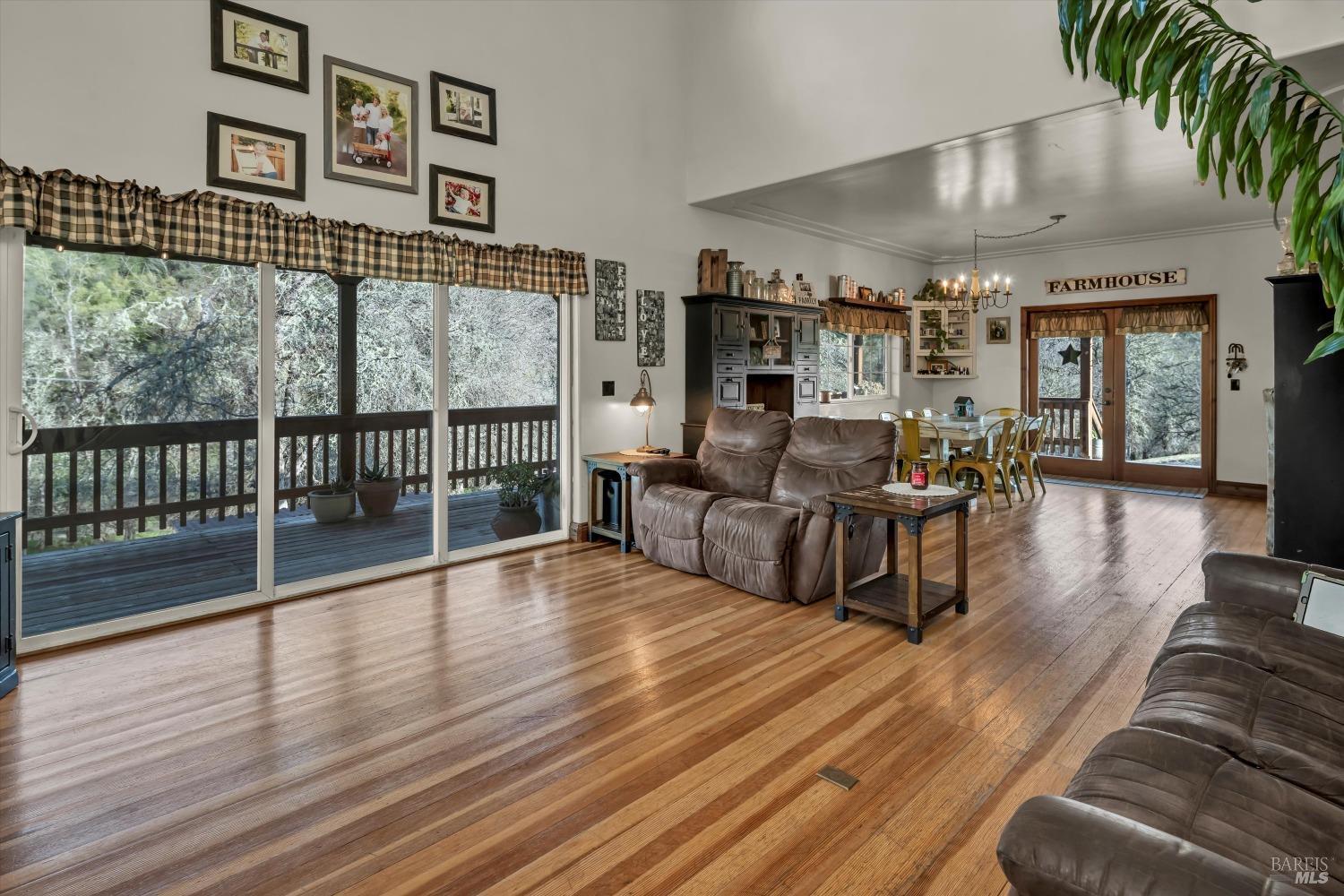 Detail Gallery Image 11 of 51 For 5963 Eickhoff Rd, Lakeport,  CA 95453 - 4 Beds | 2 Baths