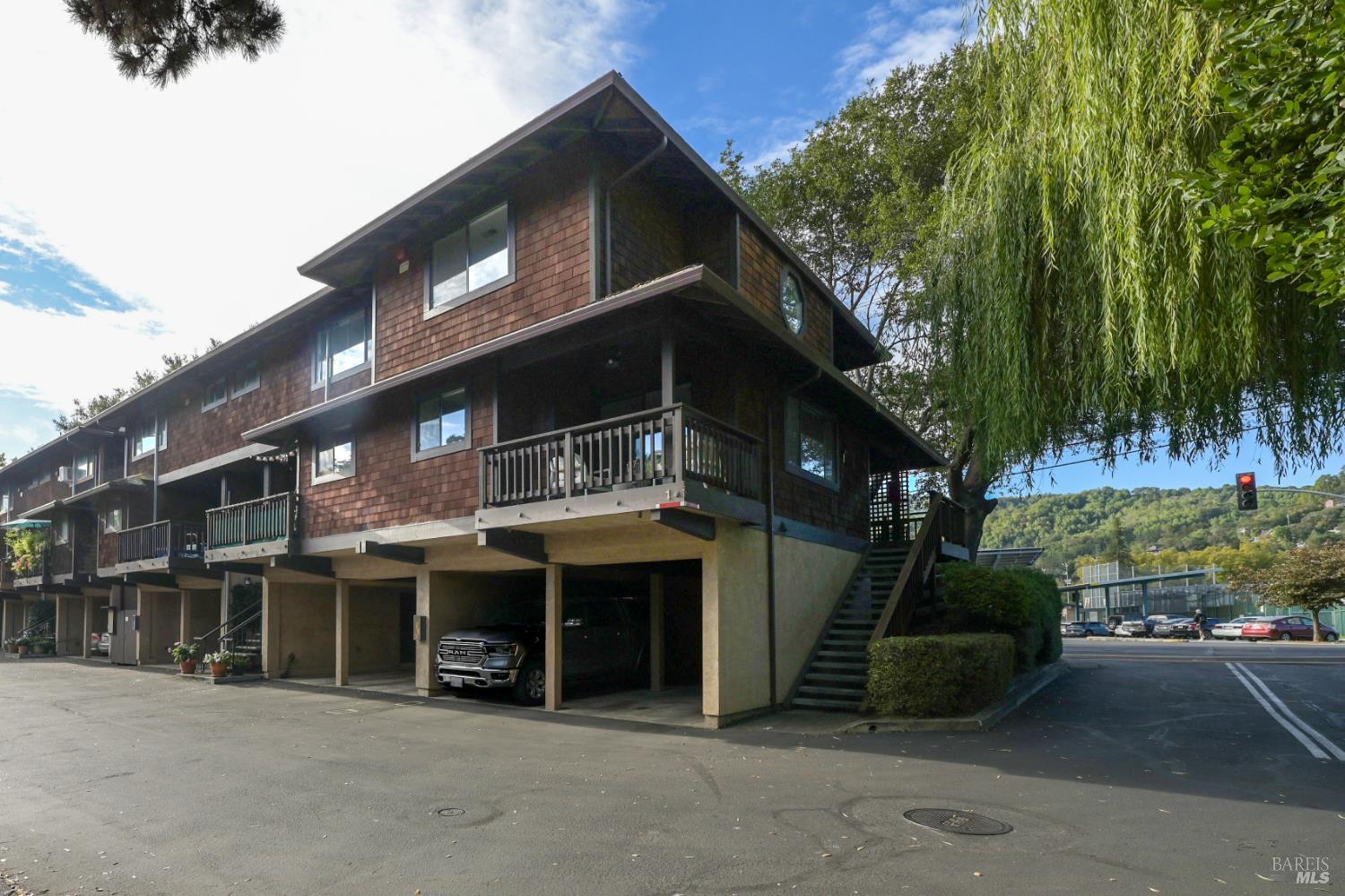 Detail Gallery Image 26 of 29 For 1 Aspen Ct, San Anselmo,  CA 94960 - 2 Beds | 1/1 Baths