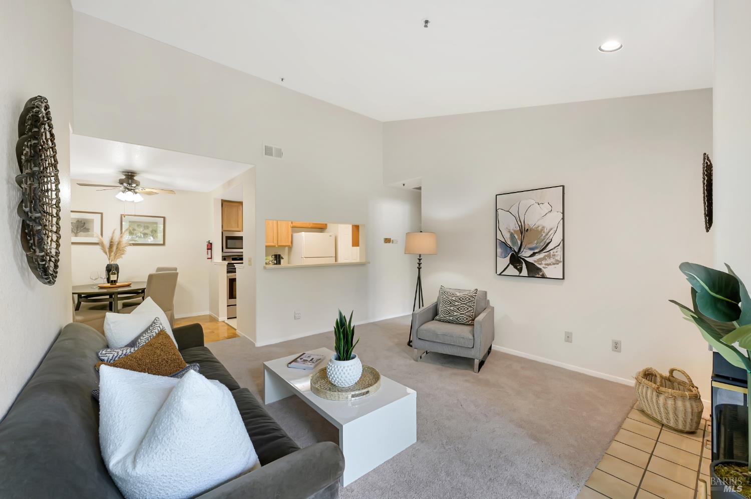 Detail Gallery Image 2 of 32 For 506 Dursey Dr, Pinole,  CA 94564 - 2 Beds | 2 Baths