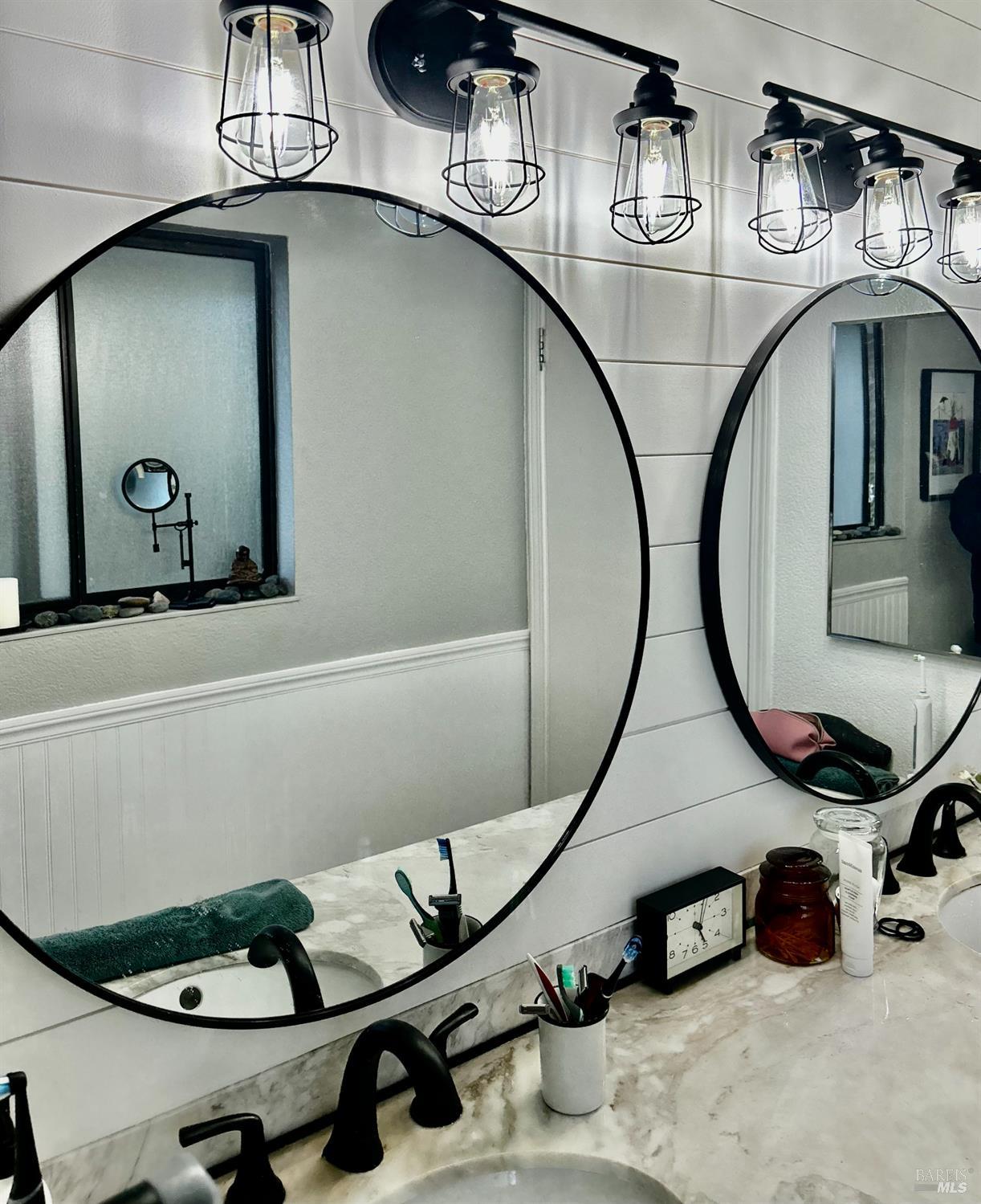 Detail Gallery Image 14 of 15 For 412 Jane Dr, Windsor,  CA 95492 - 4 Beds | 2/1 Baths