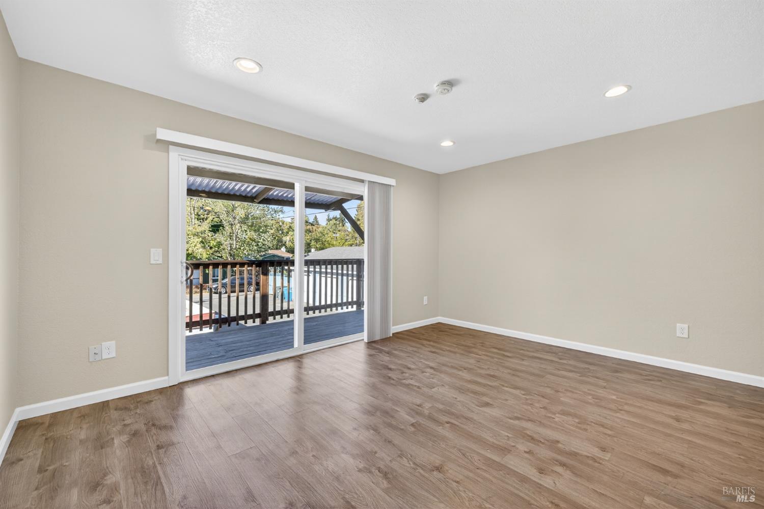 Detail Gallery Image 8 of 43 For 497 Sebastopol Ave, Santa Rosa,  CA 95401 - – Beds | – Baths