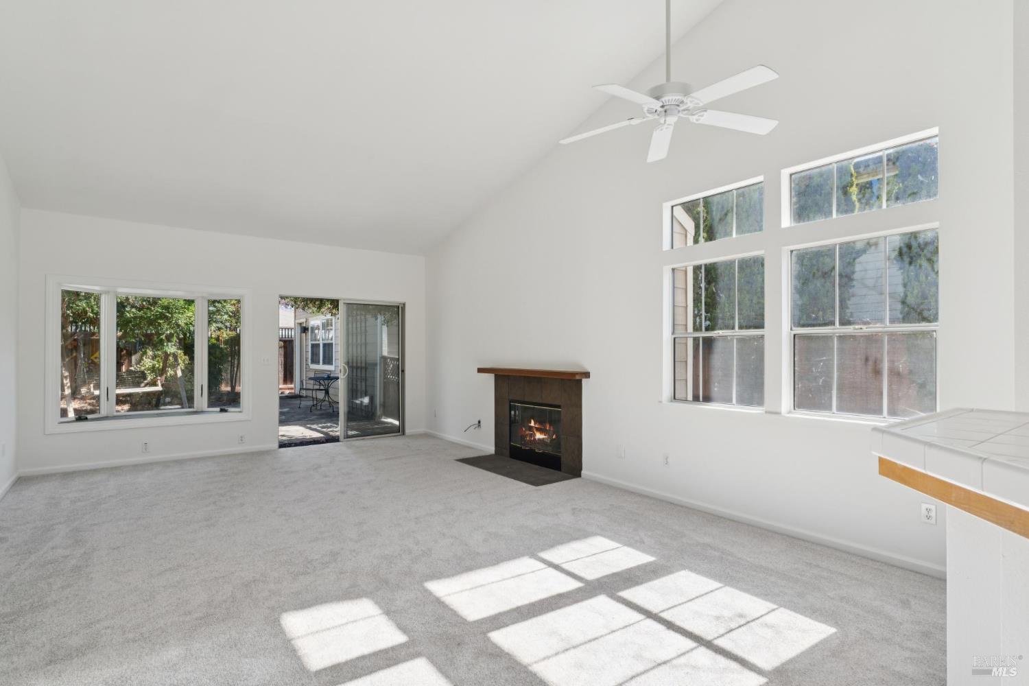 Detail Gallery Image 5 of 29 For 6 Jasmine St, Yountville,  CA 94599 - 3 Beds | 2 Baths