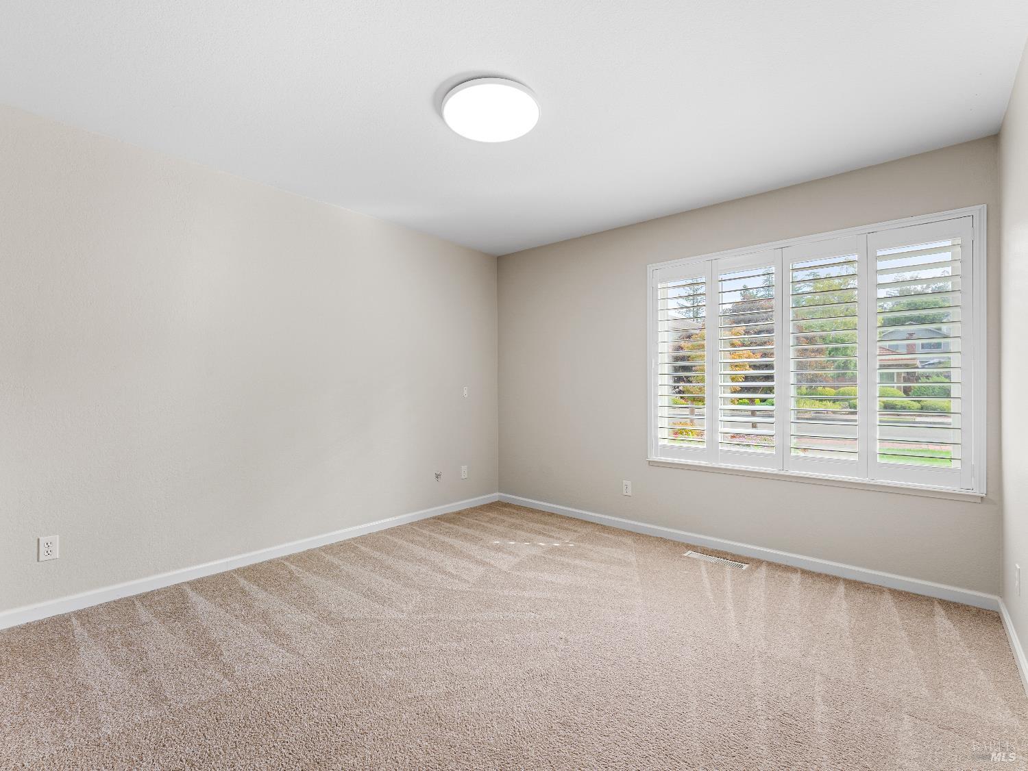 Detail Gallery Image 27 of 43 For 2913 Carissa Ct, Santa Rosa,  CA 95405 - 3 Beds | 2/1 Baths